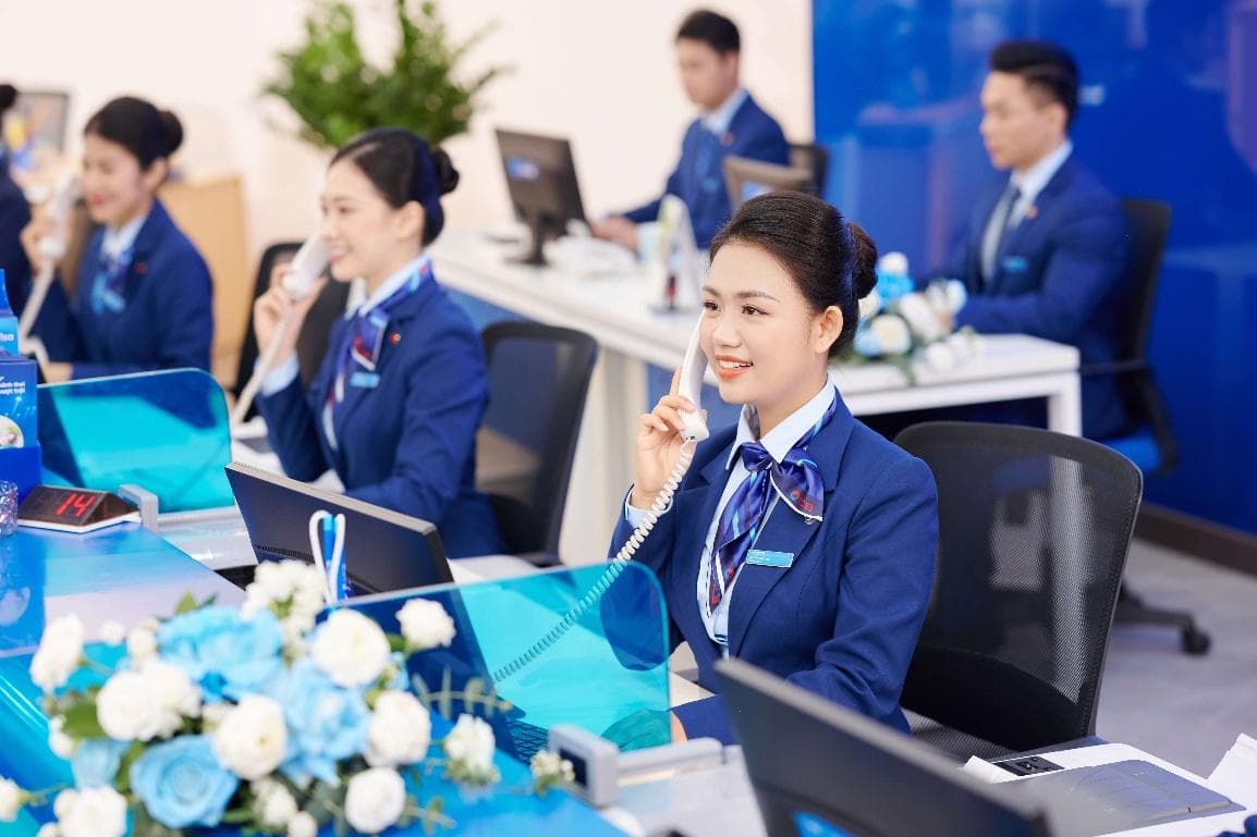 Đẩy mạnh chuyển đổi số, NCB thắng lớn tại Global Banking & Finance Review 2025